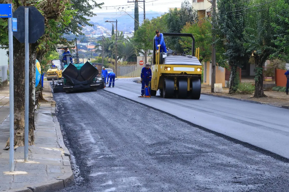 Imagem ilustrativa da imagem Prefeitura anuncia mais de R$ 50 milhões em obras de pavimentação e drenagem