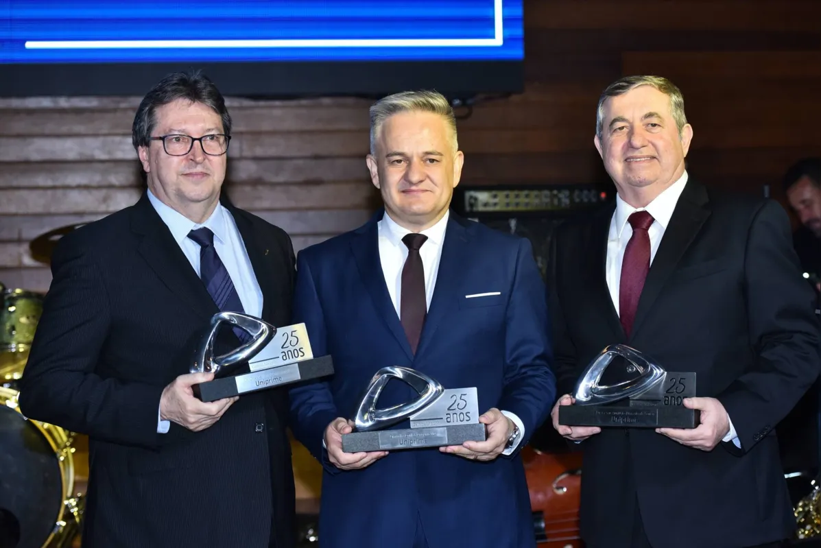 Dr. Orley Alvaro Campagnolo (Diretor-presidente), Evandro Carlos Gasparetto (Diretor-executivo) e Dr. César Augusto Macedo de Souza (Diretor - vice-presidente)