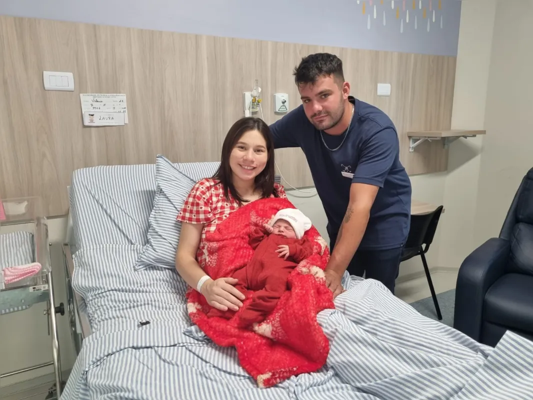 Laura é a segunda filha é de Valéria e João Carlos