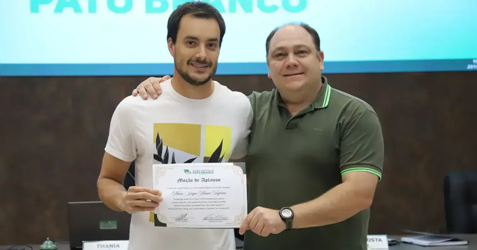 Imagem ilustrativa da imagem Professor e pesquisador Mário Tagliari recebe moção de aplauso