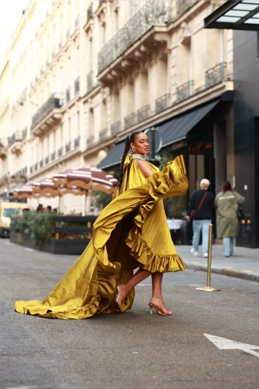 Imagem ilustrativa da imagem Raissa Santana para a Versa Brand