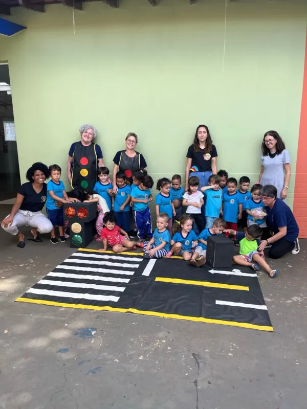 O CMEI Abdias do Nascimento, localizado no Conjunto Pindomara, trabalha com Educação no Trânsito com recursos como contação de histórias e música