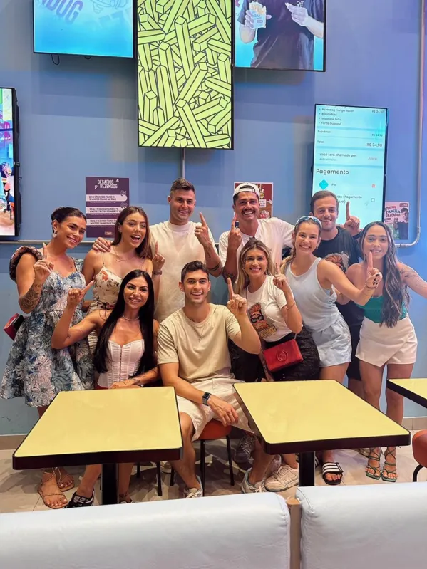 Rezende com o time de influencers da ADR Agência