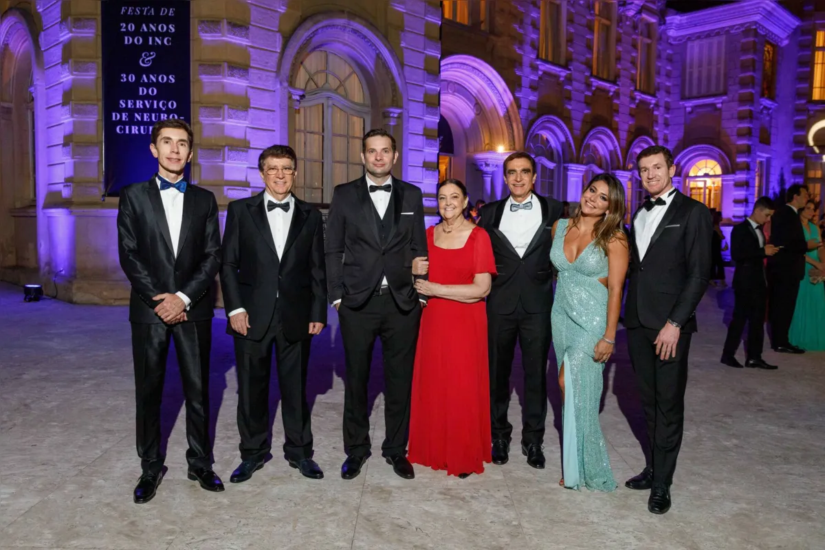 Além dos sócios-fundadores, a diretoria do INC foi representada na festa pelo neurocirurgião Dr. André Giacomelli, Regina Montibeller, Patrick Ramina, Cláudia Meneses e Vanderlei Santos