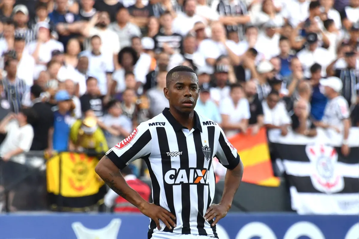 Imagem ilustrativa da imagem STJ definirá validade da condenação de Robinho ou possibilidade de novo julgamento no Brasil