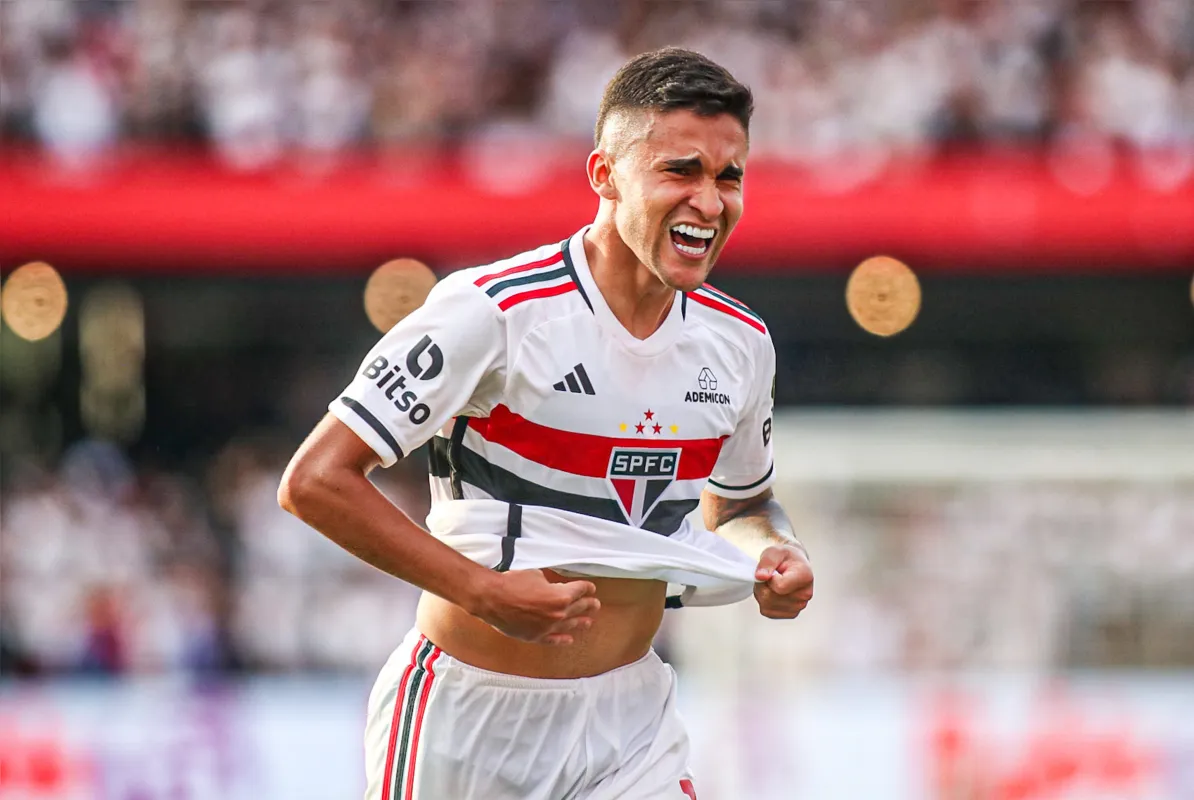 Rodrigo Nestor marcou o gol do empate tricolor que garantiu ao clube o seu primeiro título da Copa do Brasil