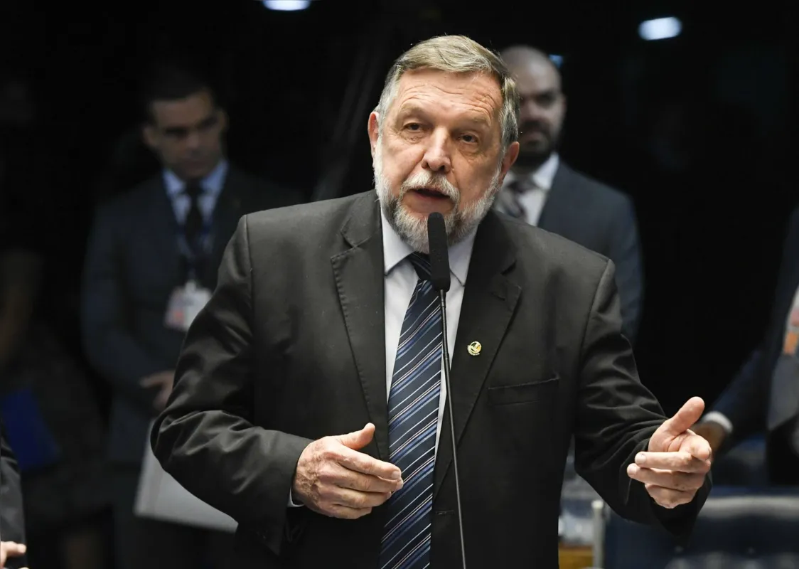 Flávio Arns:  "Normatizar e regulamentar um assunto não é competência do Supremo, e sim do Congresso"