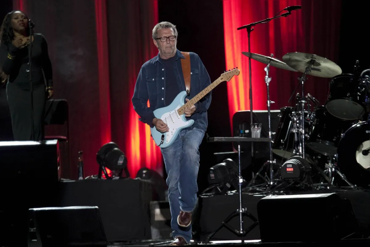 Eric Clapton chega ao Brasil em setembro para shows em três capitais, incluindo Curitiba
