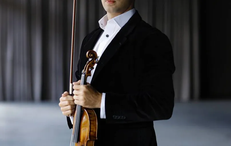 O violinista Rodrigo de Oliveira, de Minas Gerais, também se apresenta com a Osuel