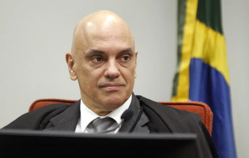 Alexandre de Moraes enviou para o plenário físico do STF julgamento do réu do RS, que foi preso em flagrante em 8/1
