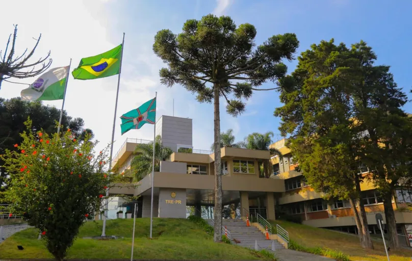 Os nomes foram encaminhados para análise do presidente Luiz Inácio Lula da Silva (PT) que irá escolher o indicado ao cargo no TRE
