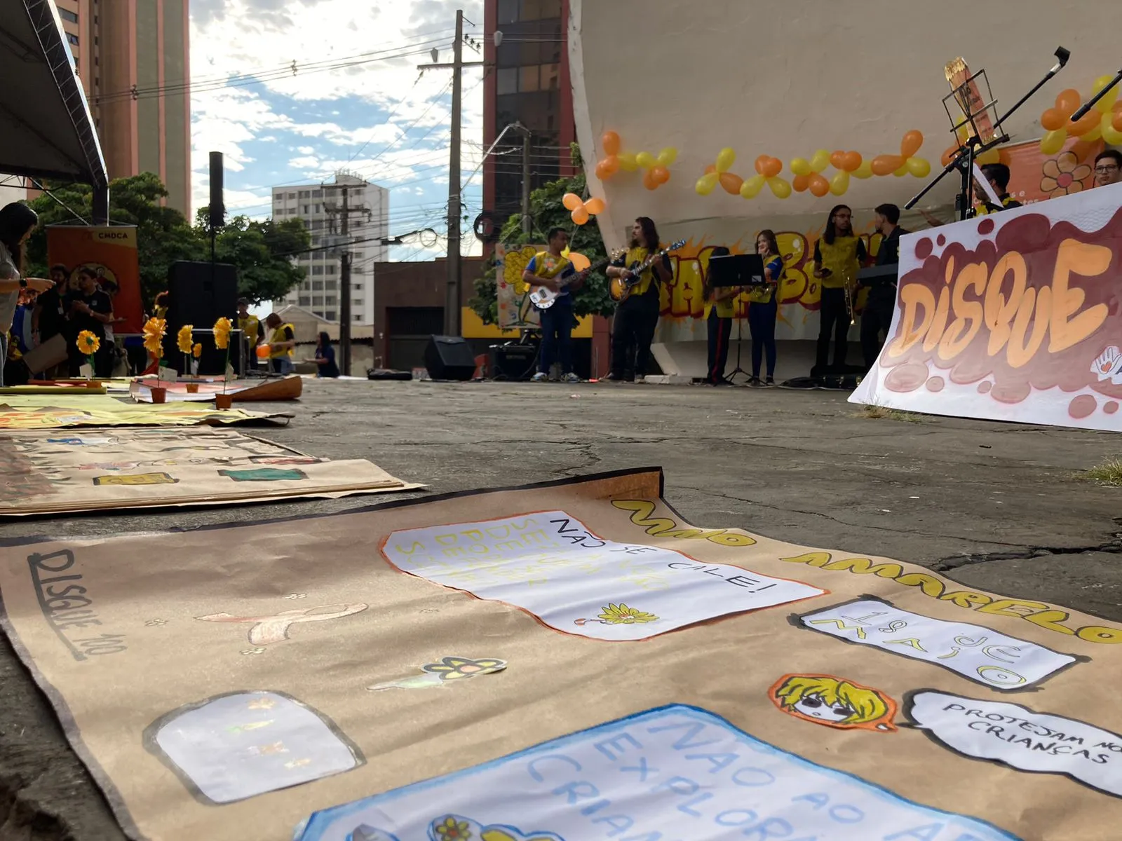 Ações de conscientização marcam ato pelo  Dia Nacional de Combate ao Abuso e à Exploração Sexual de Crianças e Adolescentes