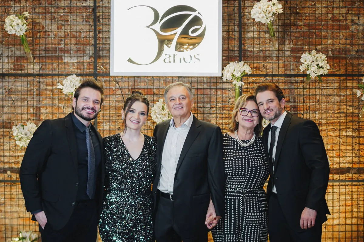 Dr. Ricardo Pontello, Dra. Renata Pontello, Dr. Rubens Pontello, Marisa Pontello e Dr. Rubens Pontello Jr.