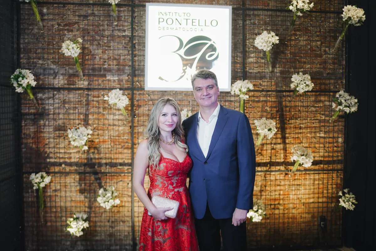 Dr Ricardo Pasello e Stephanie Rossi
