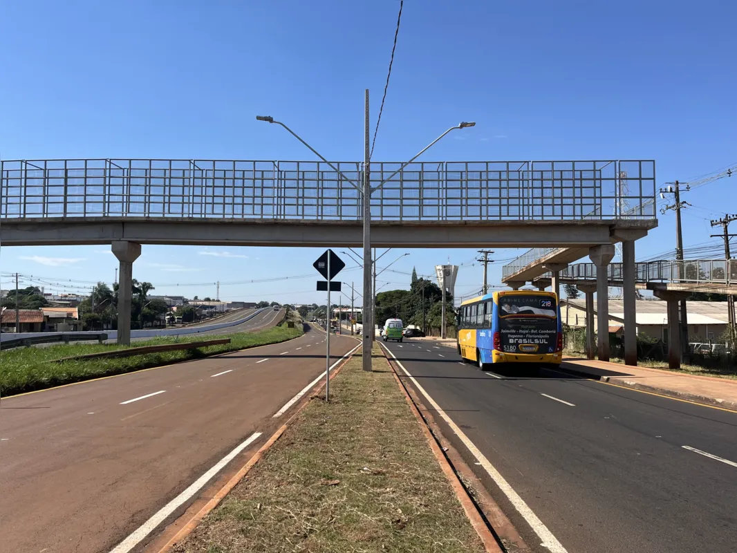 Marginal foi duplicada em 450 metros: novas calçadas e canteiro