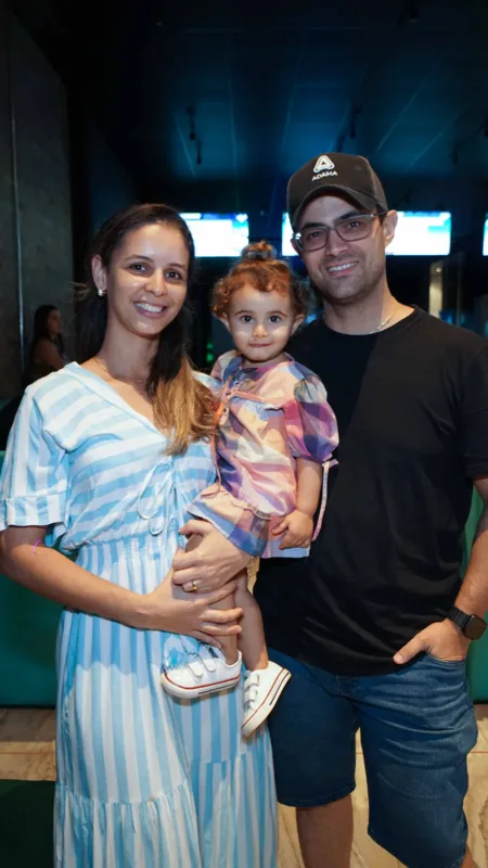 Jessica e Bruno Torregiani com a filha, Luísa
