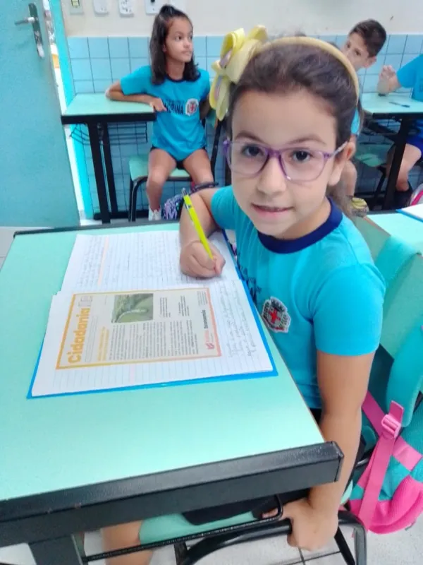 Imagem ilustrativa da imagem Jornal impresso incentiva leitura nas escolas municipais