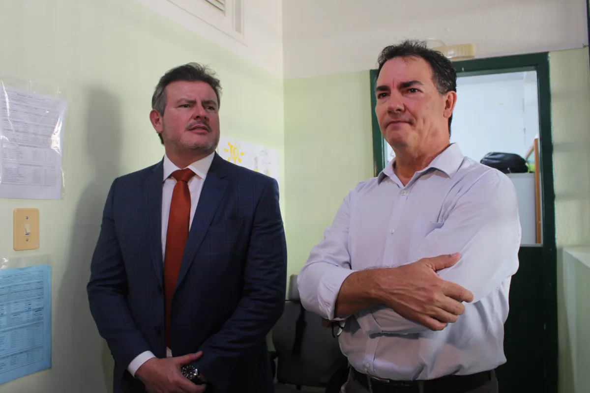 O desembargador Alexandre Ricardo Fogaça e o juiz Mauro Ticianelli reforçaram a importância da regularização eleitoral