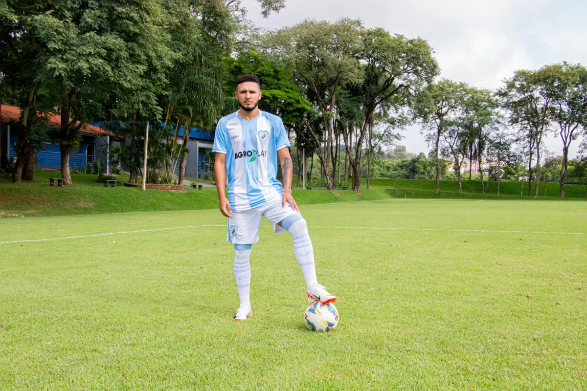 Giancarlo no dia da sua apresentação como reforço do LEC: jogador não estaria agradando nos treinamentos