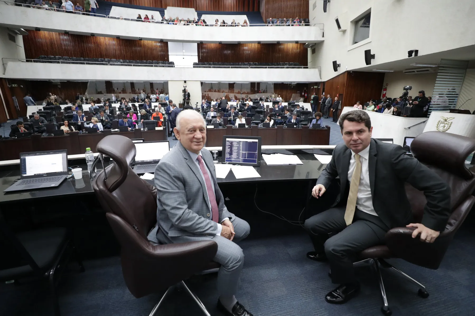 Ademar Traiano, que ficou uma década no comando da Alep, será sucedido por Alexandre Curi: PSD segue comandando o Legislativo