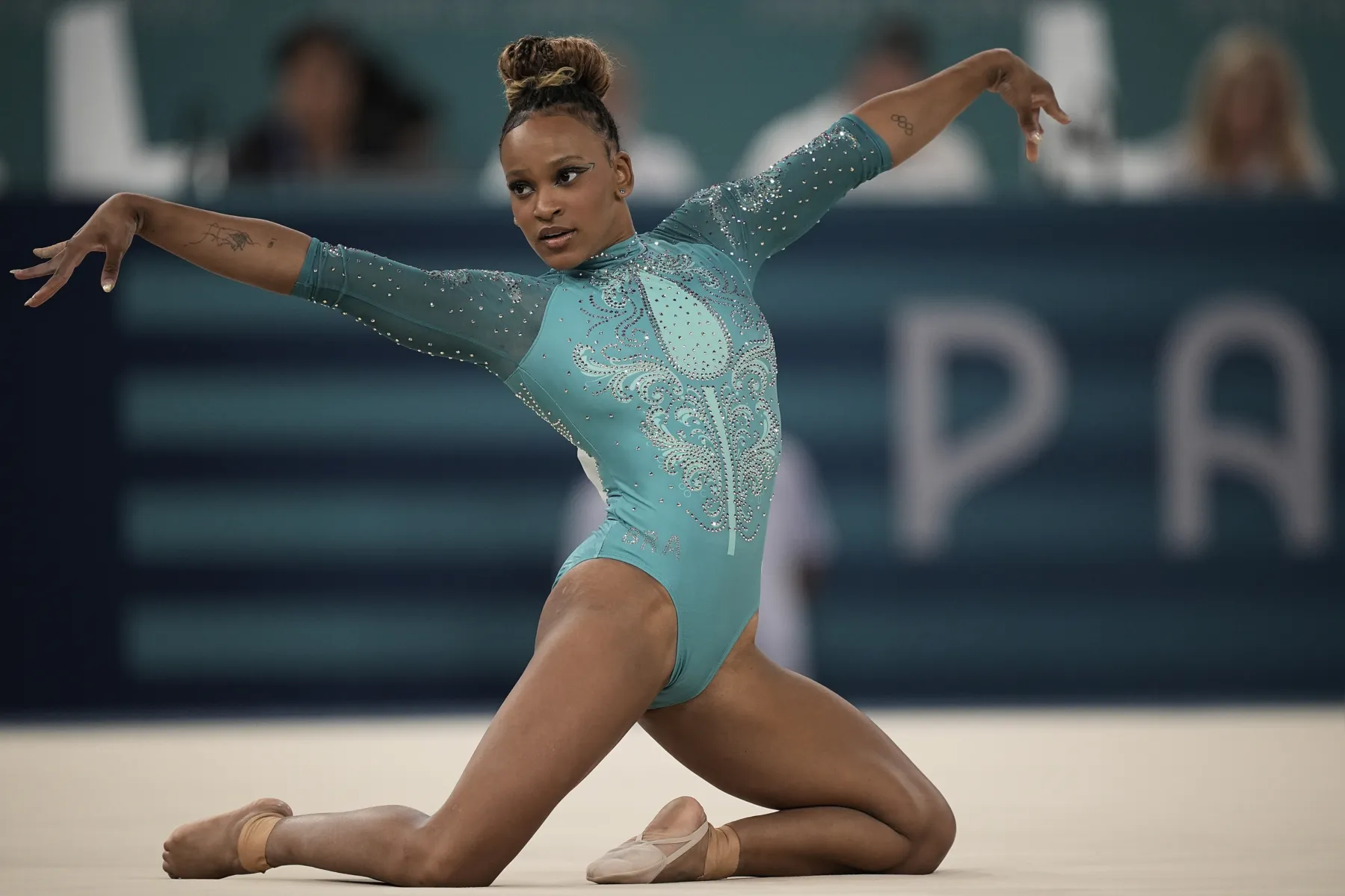 Brasil chega a 11 medalhas com o ouro de Rebeca Andrade