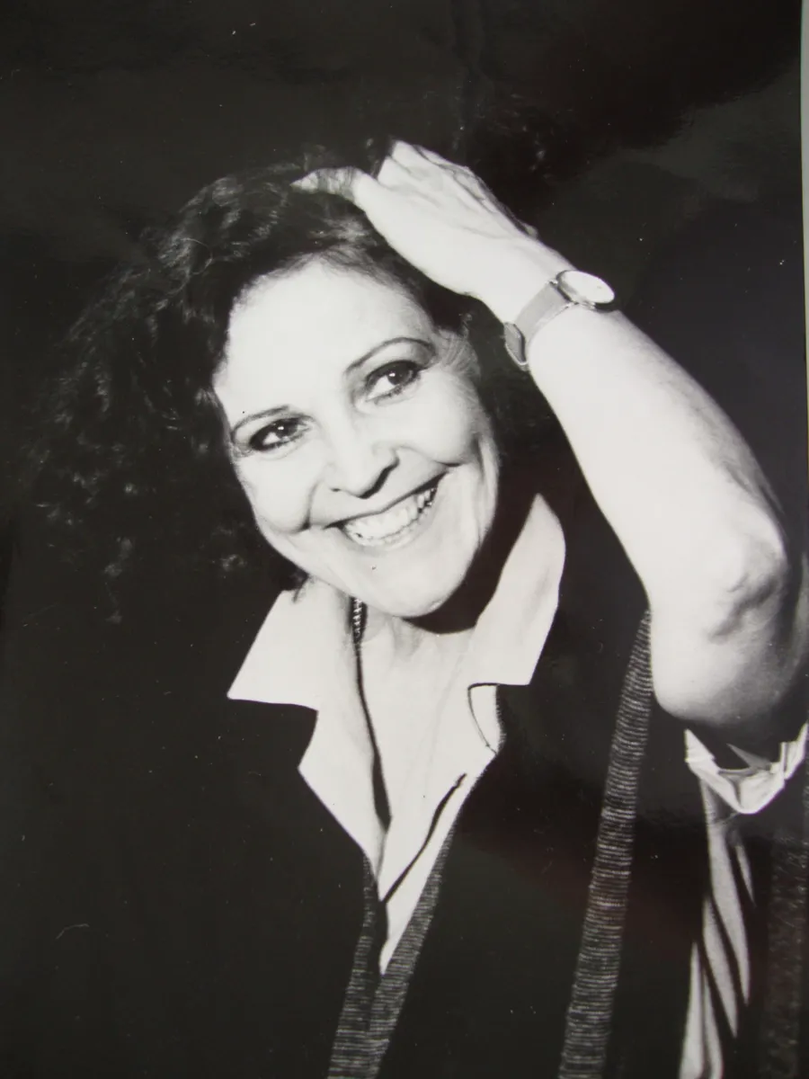Nitis Jacon será homenageada numa mostra da UEL, instituição onde ela incentivou o teatro e apoiou a criação do curso de Artes Cênicas