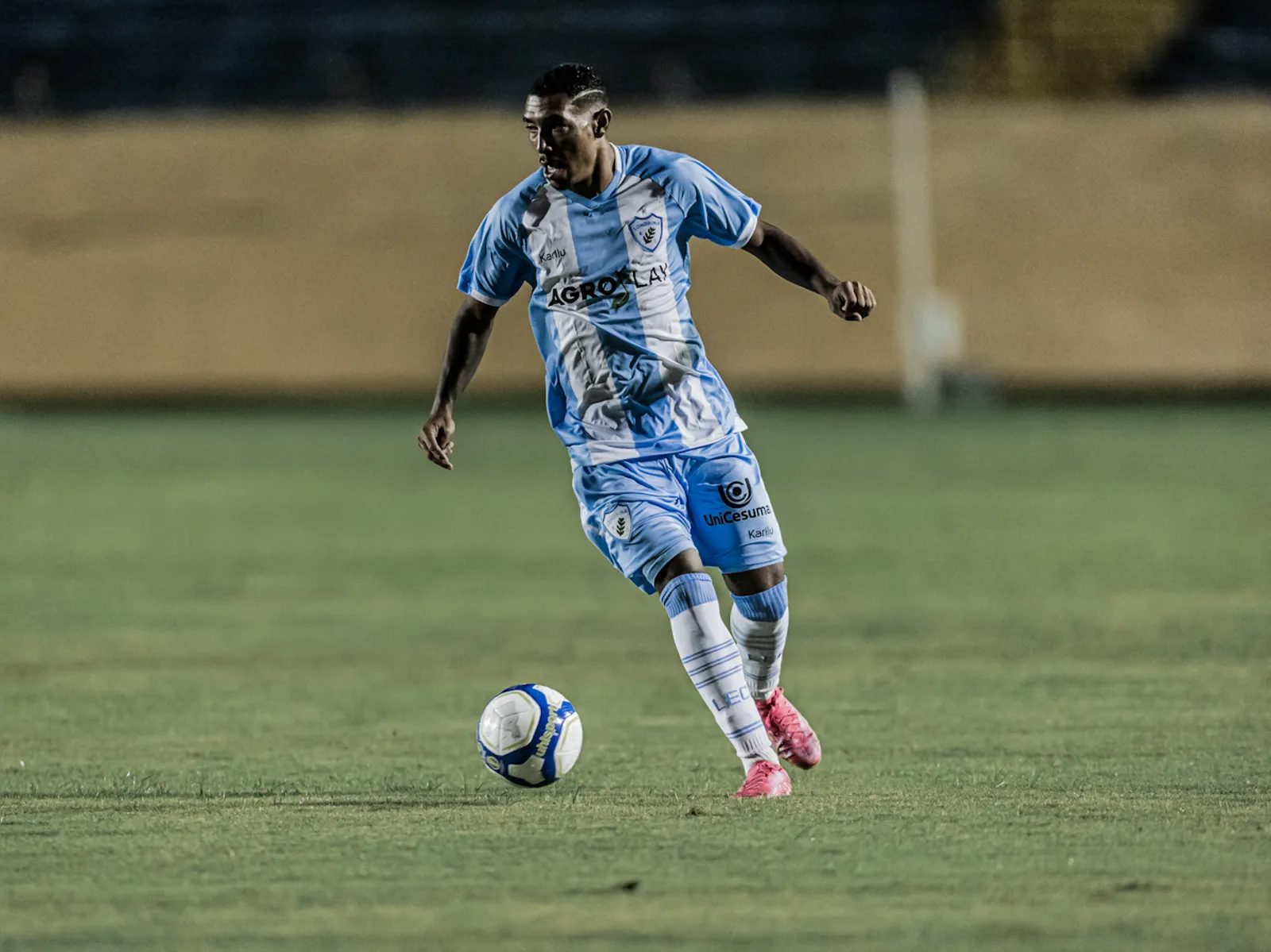 Maurício tem sido peça decisiva do LEC na Série C: lateral é o artilheiro da equipe, com três gols