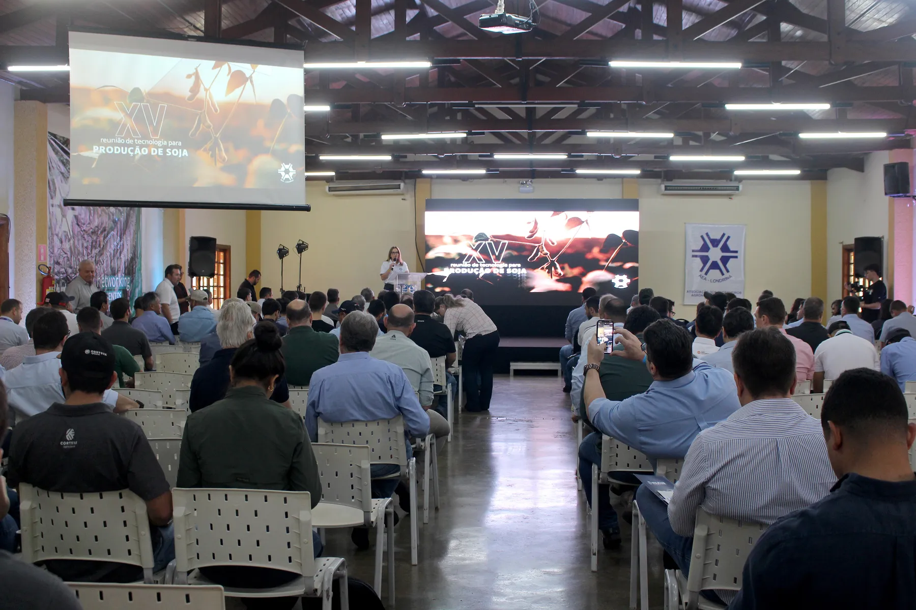 A 15ª Reunião Anual de Tecnologia para Produção de Soja debateu os rumos da produção do grão