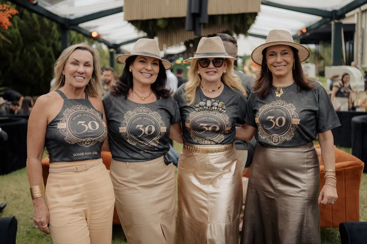 Maristela Pozzobom, Ana Claúdia Amaral, Audrey Lonni e Márcia Regina Menezes dos Anjos