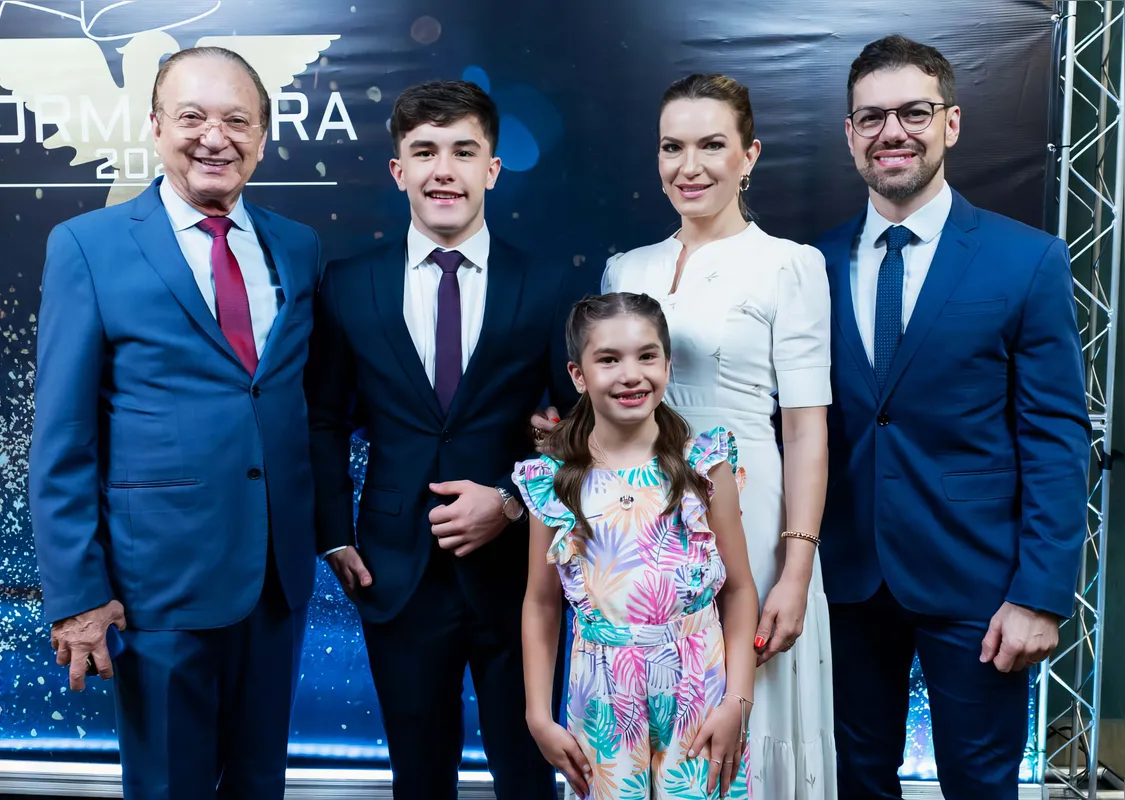 Reverendo doutor Osni Ferreira, Gabriel Ferreira Patriota, Ana Lydia Valvassorri Ferreira Patriota, reverendo Emerson Macedo Patriota e Heloísa Ferreira Patriota