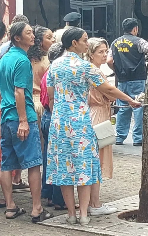 Com roupas de época, figurantes contratados em Londrina, levaram o Calçadão ao ano de 1987
