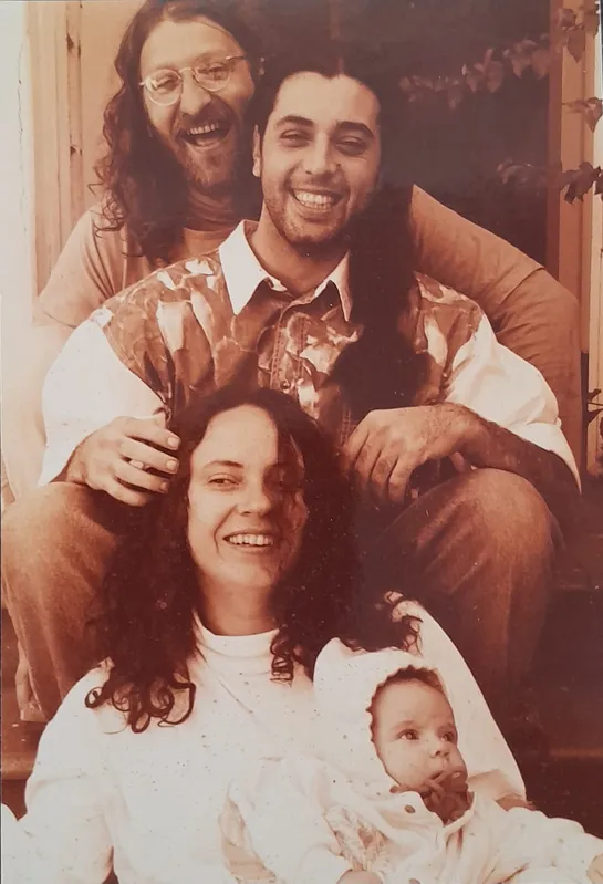 Bernardo Pellegrini, Cândido Lima e Rosa, com a filha Manuela no colo: origem do "Dinamite Pura"