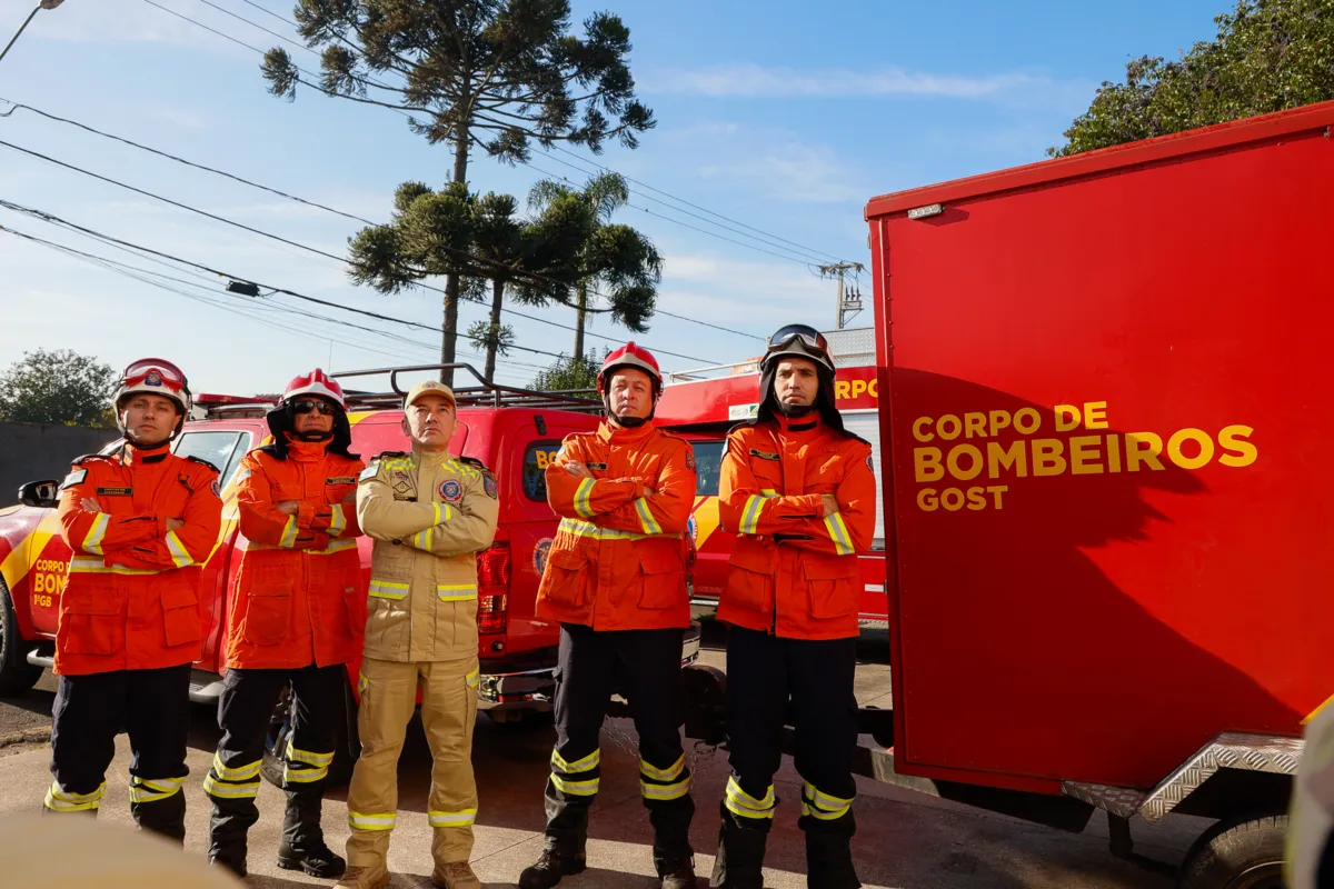 Imagem ilustrativa da imagem Bombeiros do Paraná atuarão no combate a incêndios no Pantanal