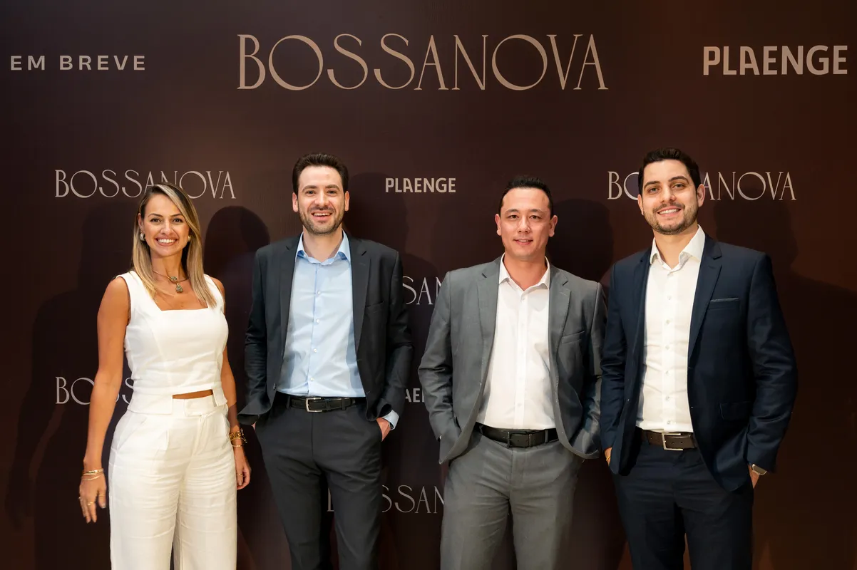 Carolinna Pepelescov, Anderson Pacheco, Artur Yokosama e Matheus Fiumari