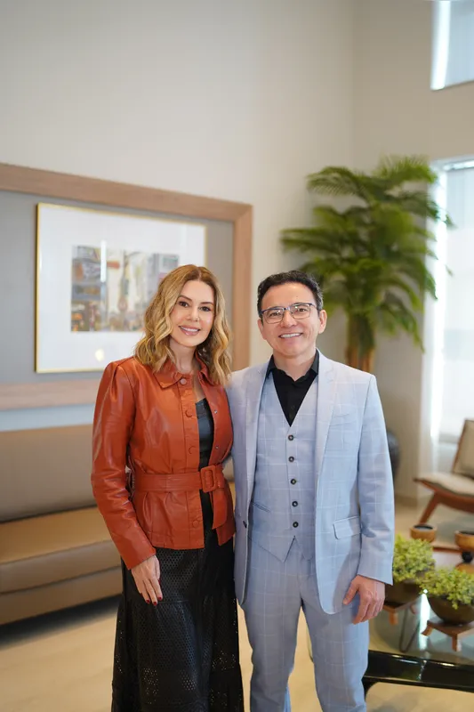 Dr. Marcelo Ono e a esposa, Ana Claudia Toledo Ono