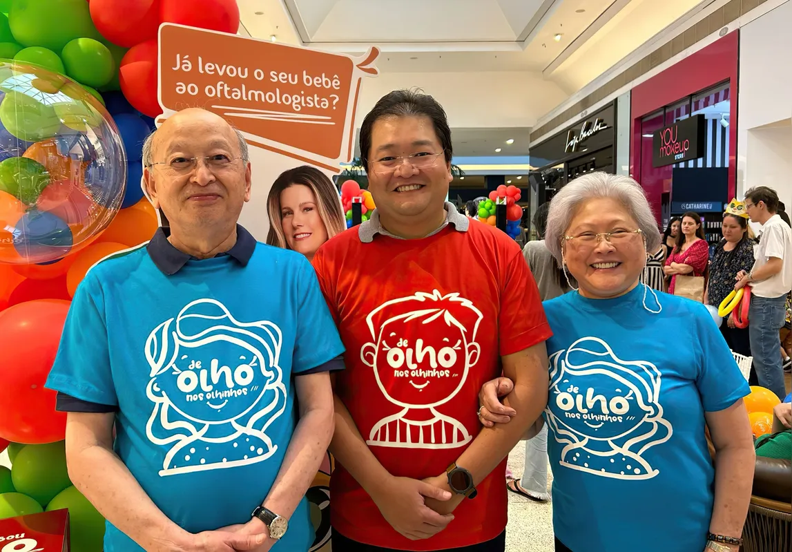 Dr. Nobuaqui Hasegawa e Dona Regina Hasegawa, fundadores do Hoftalon, e Rodrigo Hasegawa, Superintendente Executivo