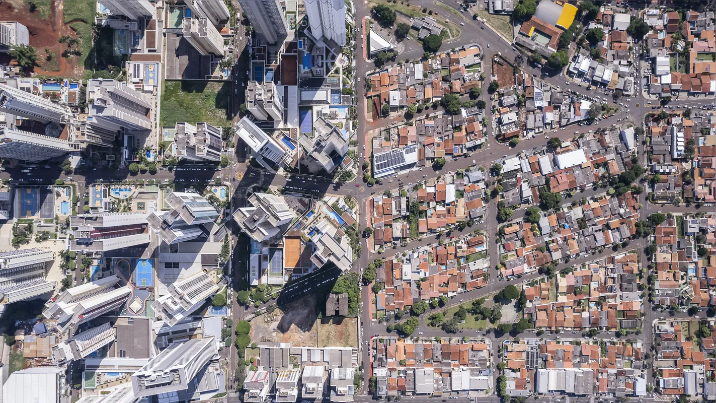 Nenhum dos cinco prefeituráveis que ficaram fora da disputa decidiu quem apoiar no segundo turno