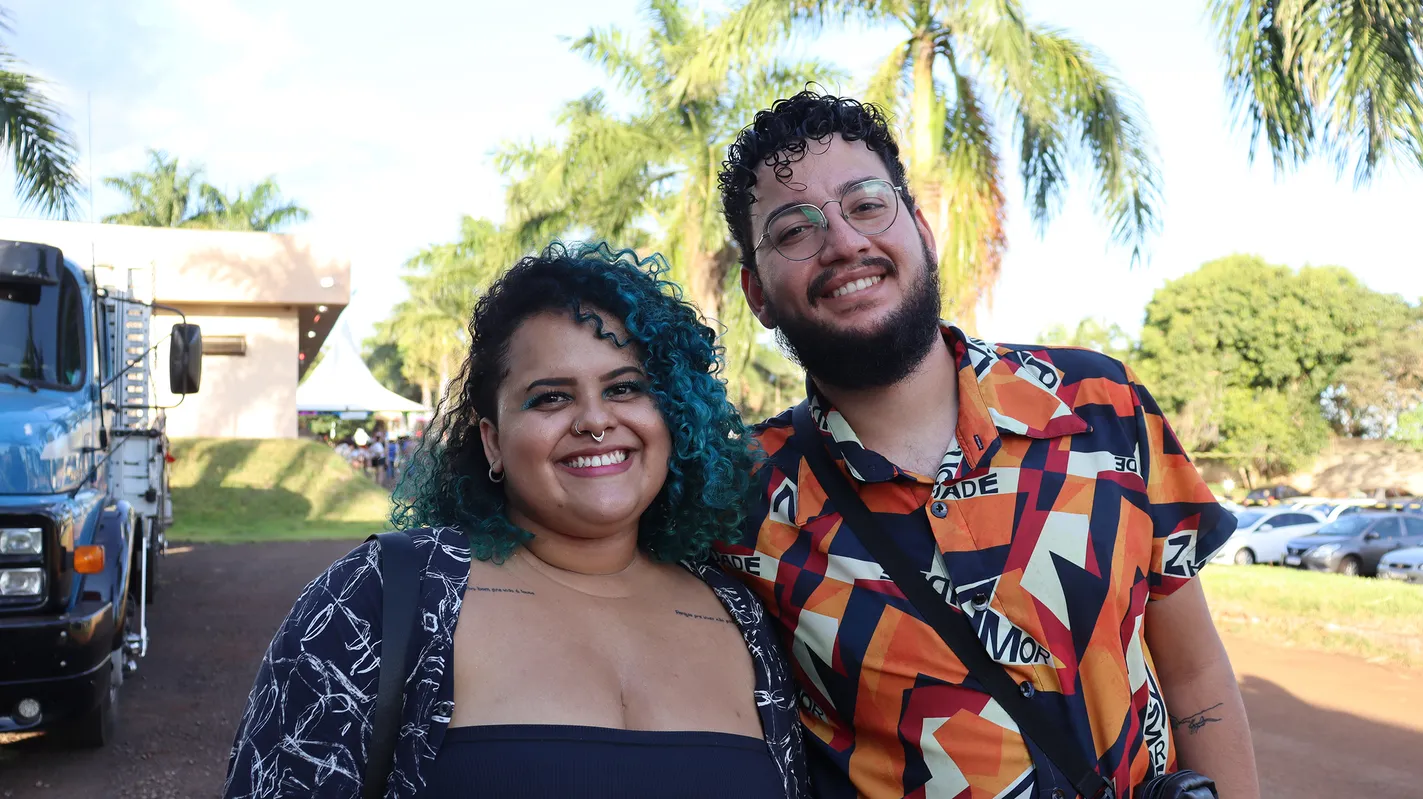 Luciani Gama e Wendel Corsino, de Londrina, consideram o Carnaval um anseio da população por entretenimento