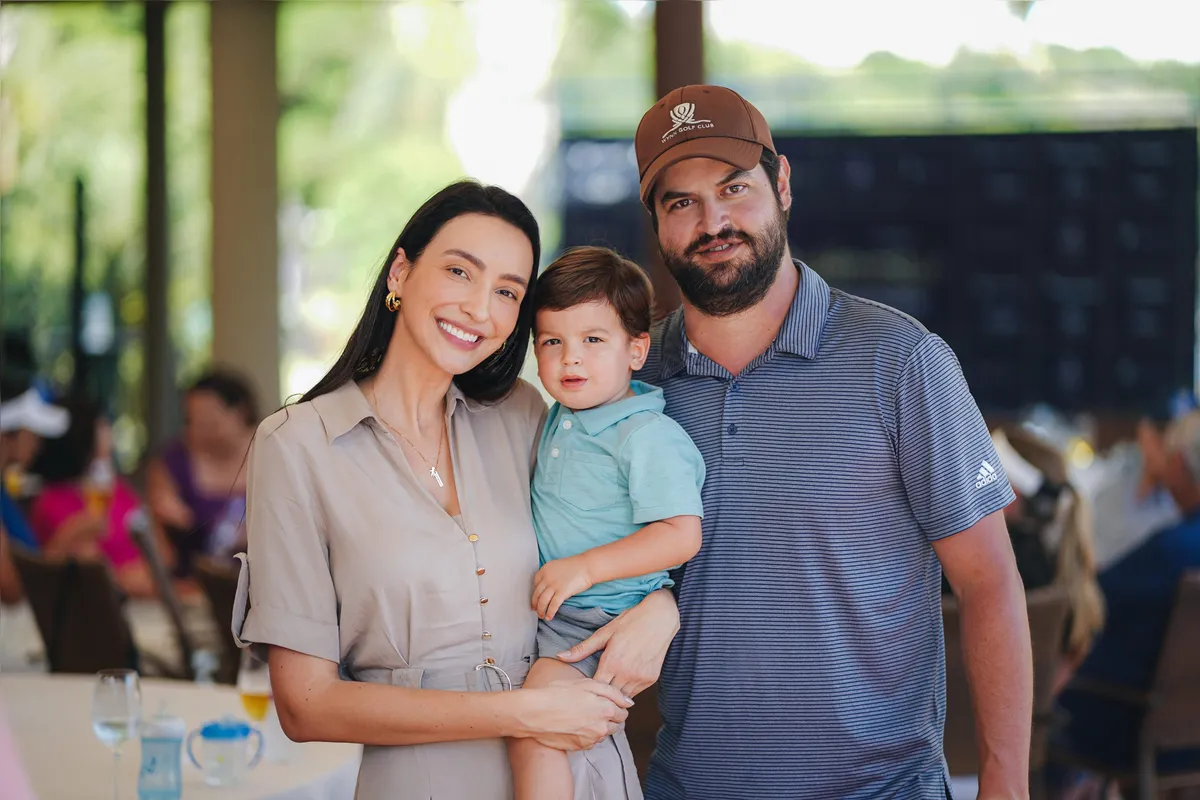 Imagem ilustrativa da imagem Carol & Pedro Sandreschi: em família