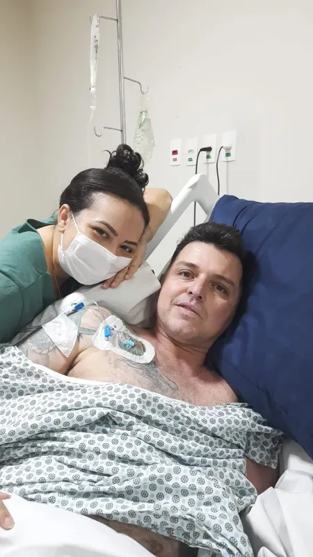 Keiliziane de Faria Oliveira, 37, e Carlos Gabriel Honório, 41, levam  à risca um dos juramentos mais importantes do casamento: o de amar tanto na saúde como na doença