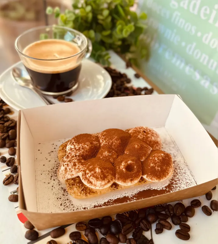 No outro combo,Tiramisu e um expresso