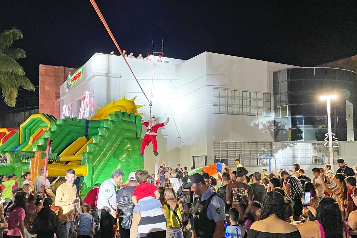 Imagem ilustrativa da imagem Cidades do Paraná organizam grandes programações de Natal