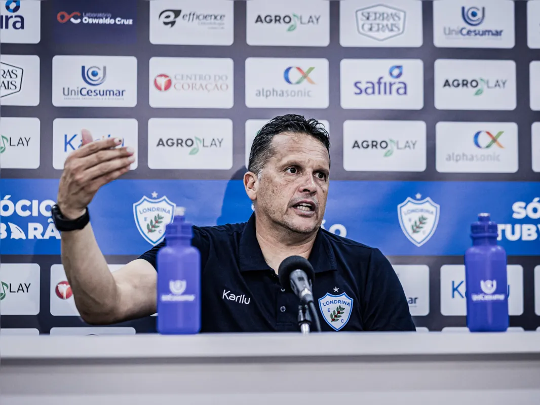 Claudinei Oliveira chegou a três vitórias em cinco jogos no comando do Londrina