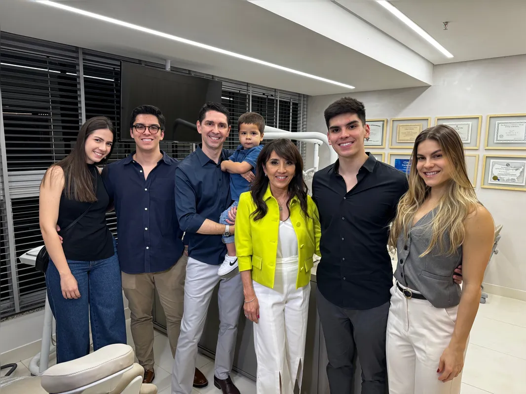 Julia Zanata, Felipe Zanata, Dr. Manoel Zanata Junior, Francisco Zanata, Dra. Patrícia Zanata, Vinicius Zanata e Maria Beatriz Zago