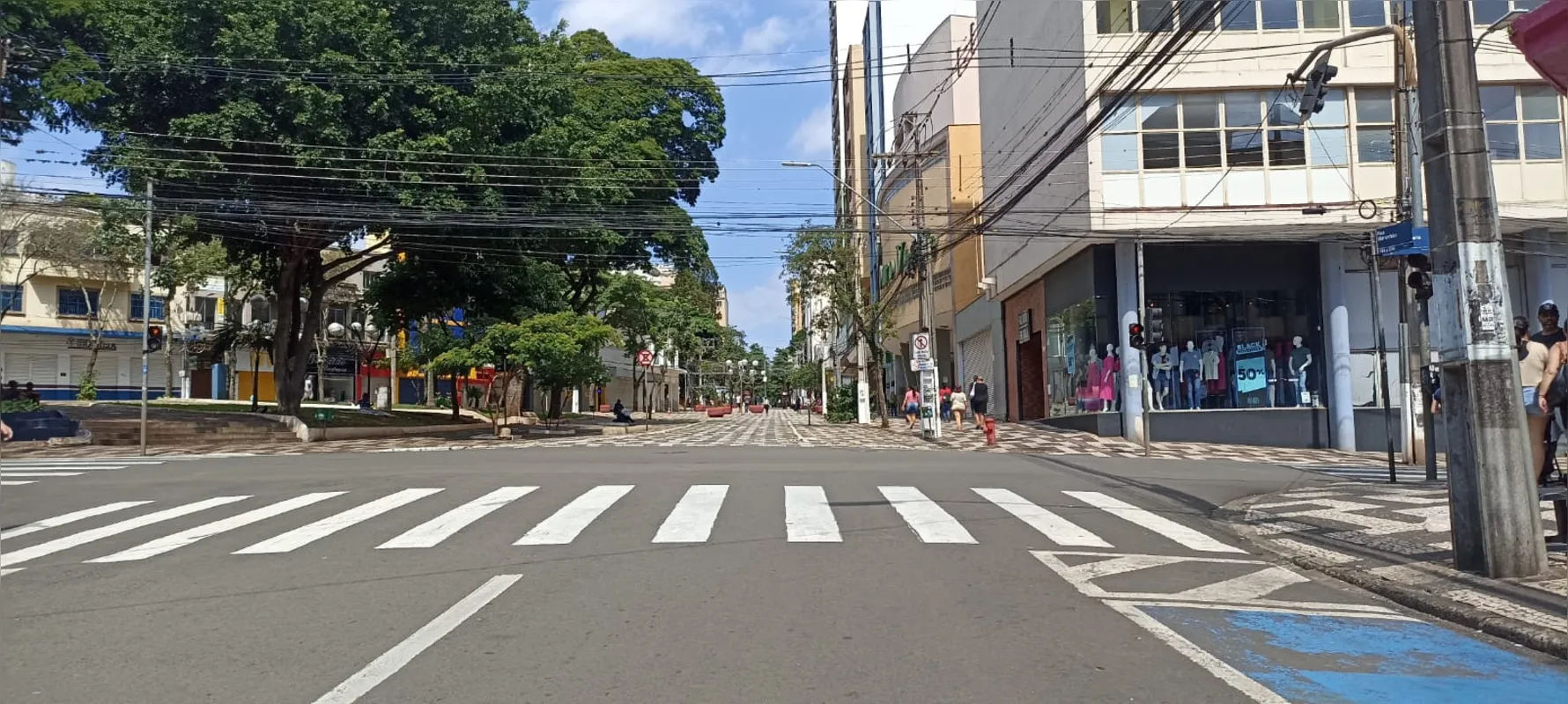 Centro de Londrina no dia 15 de novembro