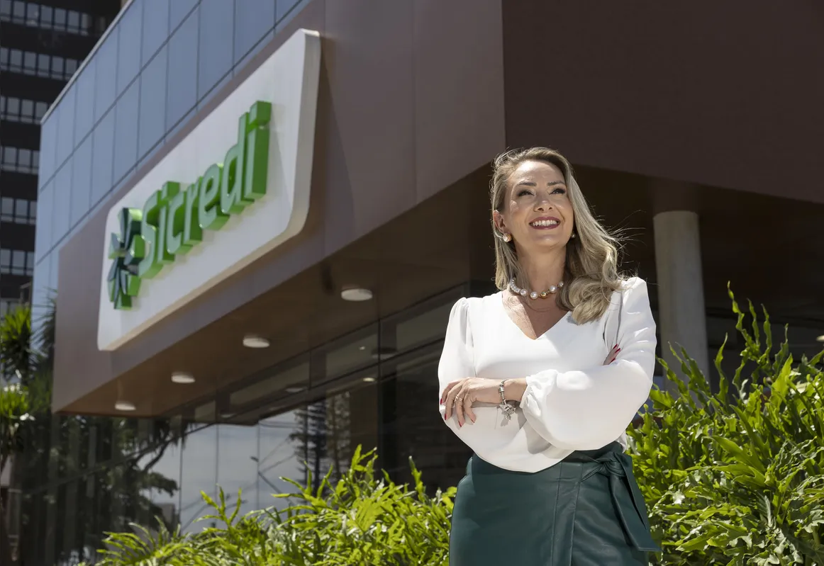 Carla Sonoda, gerente regional de Desenvolvimento da Sicredi Dexis: “No cooperativismo, o associado é dono do negócio”