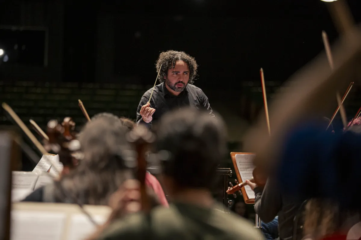Maestro Luiz Martins: "Nossa maior missão é ativar o brilho de cada um que saiu de suas casas para viver uma semana repleta de música e aprendizado”