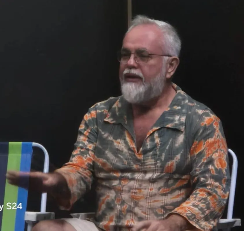 Reginaldo Moreira durante uma roda de conversa do Cine Diversidade da UEL (Universidade Estadual de Londrina)