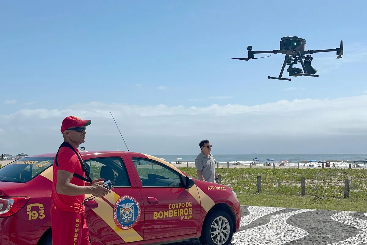 Imagem ilustrativa da imagem Drones reforçam trabalho de bombeiros no litoral do PR
