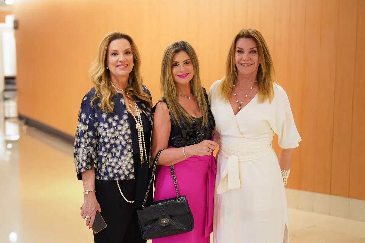 Paula Piccinin Medeiros, Mônica Sciarra Mandelli e Raquel Piccinin